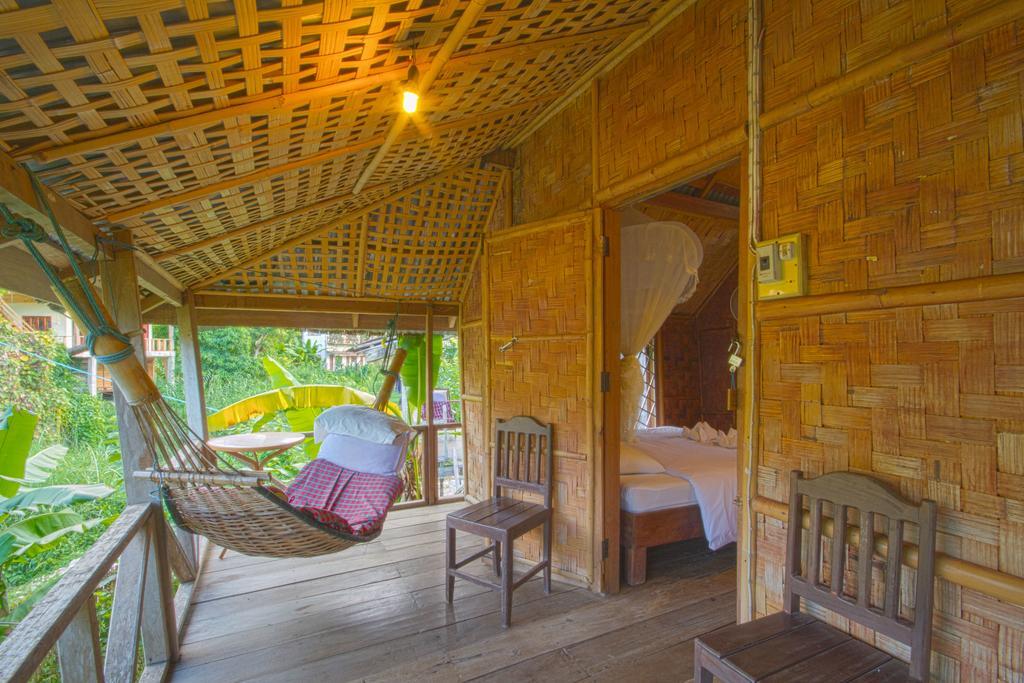 Отель Champa Lao Bungalows Ванг-Виенг Экстерьер фото