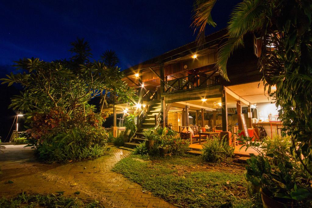 Отель Champa Lao Bungalows Ванг-Виенг Экстерьер фото